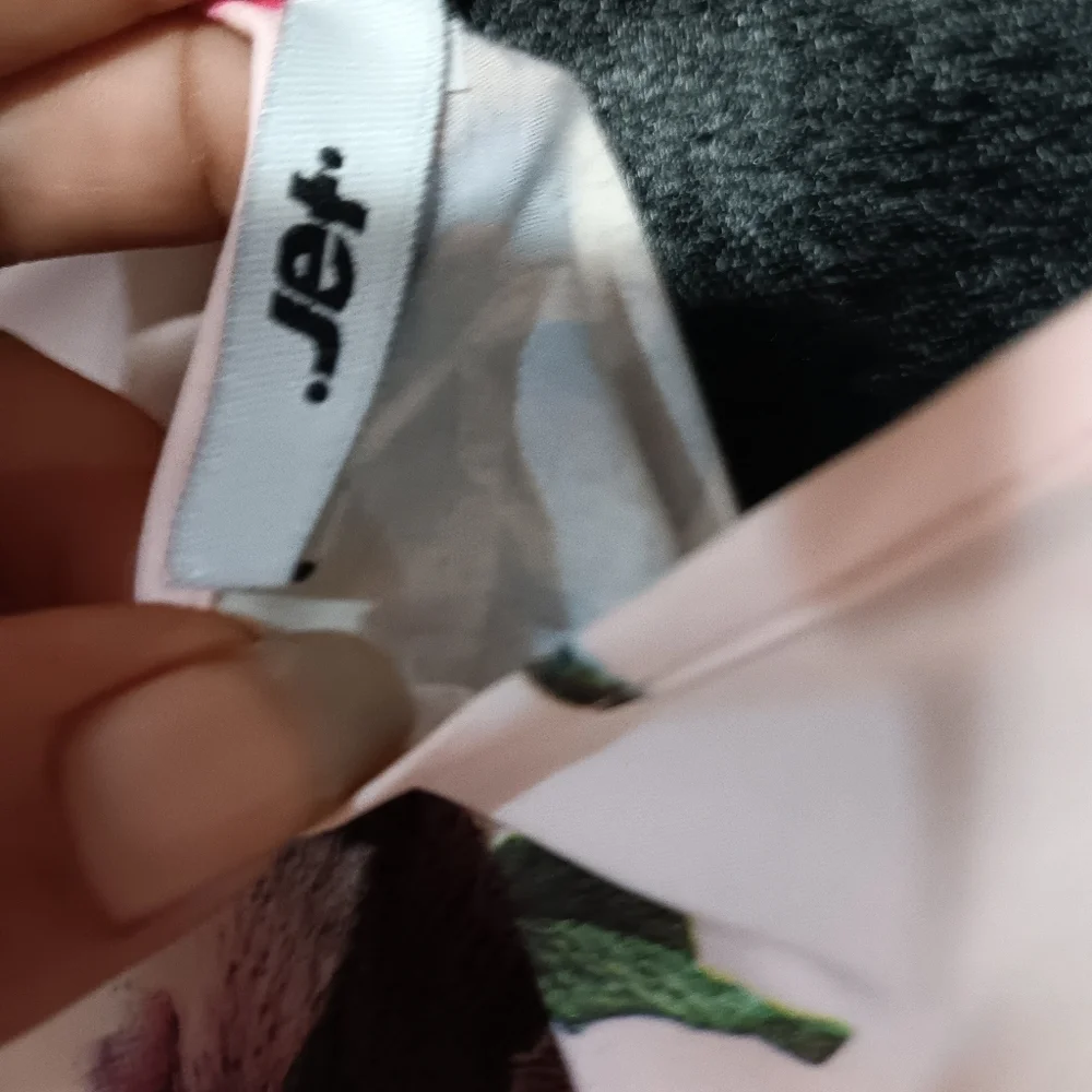 Size Large pink floral midi dress by Jett - Picture 4 of 4